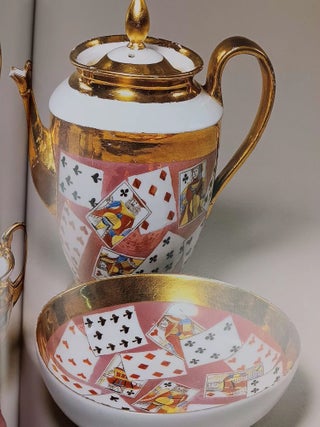 Farfor chastnykh zavodov Sankt-Peterburga (Porcelain of Private Factories of St. Petersburg)