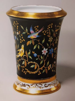 Farfor chastnykh zavodov Sankt-Peterburga (Porcelain of Private Factories of St. Petersburg)