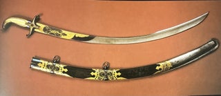 Khudozhestvennoe oruzhie: shedevry Morskogo muzeiia Rossii: (Ornamental Arms: masterpieces of the Russian Naval Museum)