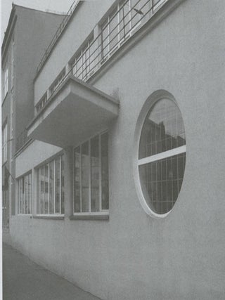 Kluby postroennye po programme profsoiuzov 1927–1930 (Clubs built according to the program of the trade unions, 1927–30), 9785902667063