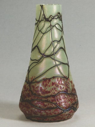 Peterburgskii modern iz sobraniia Gosudarstvennogo muzeiia istorii Sankt-Peterburga (St. Petersburg art nouveau from the collection of the State Museum of the History of St. Petersburg)