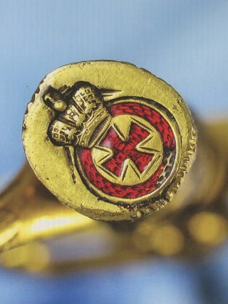 Oni sluzhili otechestvu: personal'noe dlinnoklinkovoe oruzhie v fondakh Tsentral'nogo voenno-morskogo muzeia (They served their fatherland: long blade weapons from the collection of the Central State Naval Museum in St. Petersburg)