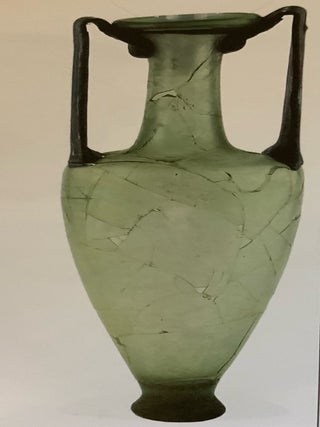 Rimskoe steklo. Stekliannye sosudy iz sobraniia Tsentral'nogo muzeia Tavridy (Roman glass vessels from the collection of the Tauride Central Museum); 9785990746954