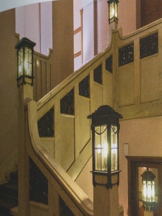 Dom Bazhanova: pamiatnik peterburgskogo moderna (Bazhanova House: a masterpiece of St. Petersburg Art Nouveau)