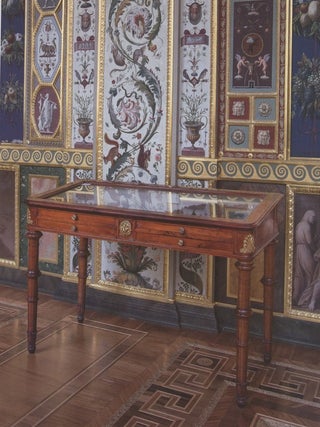 Istoriia Ermitazha v zerkale Vitrin (The History of the Hermitage Reflected in Its Showcases)