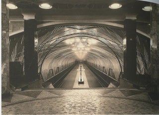 Moskovskii metro: podzemnyi pamiatnik arkhitektury / Moscow Metro: Underground Monument of Architecture