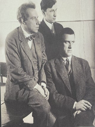 Maiakovskii glazami sovremennikov (Mayakovsky in the eyes of his contemporaries)
