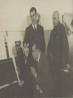 Maiakovskii glazami sovremennikov (Mayakovsky in the eyes of his contemporaries)