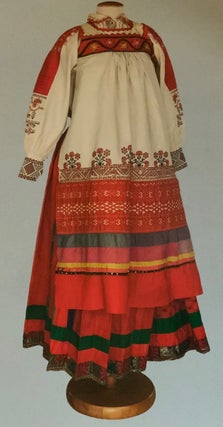 Russkaia narodnaia odezhda: poneva i iubka (Russian folk clothing: shifts and skirts)