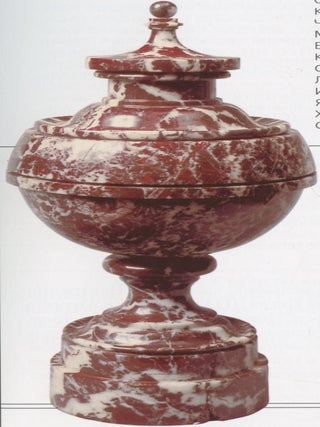 Dekorativno-prikladnoe iskusstvo Sankt-Peterburga za 300 let: Illiustrirovannaia entsiklopediia, tom 1 (An Illustrated Encyclopedia of Three Hundred Years of Decorative and Applied Arts of St. Petersburg, vol. 1)