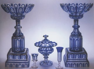 Dekorativno-prikladnoe iskusstvo Sankt-Peterburga za 300 let: Illiustrirovannaia entsiklopediia, tom 1 (An Illustrated Encyclopedia of Three Hundred Years of Decorative and Applied Arts of St. Petersburg, vol. 1)