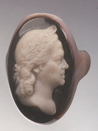 Carl Fabergé and Masters of Stone Carving. Russian Gems / Karl Faberzhe i mastera kamnereznogo dela. Samotsvetnye sokrovishcha Rossii, 9785886782165
