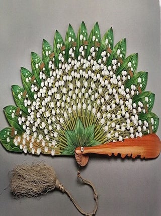 Veera v Rossii. XVIII – nachalo XX veka v sobranii Gosudarstvennogo Ermitazha (Hand fans in Russia, 18th to the early 20th century in the State Hermitage Museum collection)