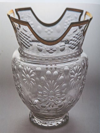 Katalog kollektsii stekla iz sobraniia Muzeia-Usad'by Arkhangel'skoe (Catalogue of the glass collection in the Arkhangel'skoe Museum-Estate)