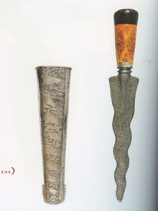 Magicheskoe oruzhie s nebes: Iz indoneiziiskoi kollektsii Muzeia Azii i Tikhogo okeana (Varshava) / Magical Weapons from the Sky: Indonesian Side Arms from the Collection of the Asia and Pacific Museum in Warsaw