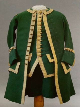 Gosudarstvennyi muzei-zapovednik Pavlovsk: Polnyi katalog kollektsii, tom IV, Tkani, vypusk 3, Imperatorskii i velikokniazheskii kostium serediny XVIII – pervoi treti XIX veka (State Museum- Preserve Pavlovsk: Complete Catalogue of the Collections, vol. IV, Textiles, vypusk 3, Costume of the Imperial Family and Grand Dukes and Duchesses, 18th to first third of the 19th c.), 9785918160435