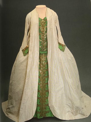 Gosudarstvennyi muzei-zapovednik Pavlovsk: Polnyi katalog kollektsii, tom IV, Tkani, vypusk 3, Imperatorskii i velikokniazheskii kostium serediny XVIII – pervoi treti XIX veka (State Museum- Preserve Pavlovsk: Complete Catalogue of the Collections, vol. IV, Textiles, vypusk 3, Costume of the Imperial Family and Grand Dukes and Duchesses, 18th to first third of the 19th c.), 9785918160435