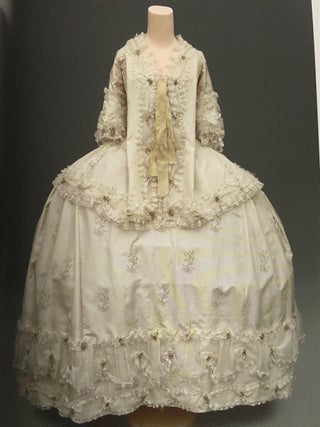 Gosudarstvennyi muzei-zapovednik Pavlovsk: Polnyi katalog kollektsii, tom IV, Tkani, vypusk 3, Imperatorskii i velikokniazheskii kostium serediny XVIII – pervoi treti XIX veka (State Museum- Preserve Pavlovsk: Complete Catalogue of the Collections, vol. IV, Textiles, vypusk 3, Costume of the Imperial Family and Grand Dukes and Duchesses, 18th to first third of the 19th c.), 9785918160435