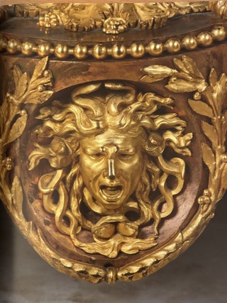 Gosudarstvennyi muzei-zapovednik Pavlovsk: Polnyi katalog kollektsii, tom X, Metall, bronza, vypusk 4, Kaminnye i nastol'nye aksessuary XVIII – nachalo XX veka (Pavlovsk Palace-Museum: Complete Catalogue of the Collections, vol. X, Metal, bronze, vypusk 4, fireplace and table accessories, 18th to the early 20th c.)