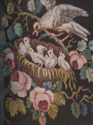 Gosudarstvennyi muzei-zapovednik Pavlovsk: Polnyi katalog kollektsii, tom IV, Tkani, vypusk 2, Dekorativnye vyshivki (State Museum- Preserve Pavlovsk: Complete Catalogue of the Collections, vol. IV, Textiles, vypusk 2, Decorative Embroidery)