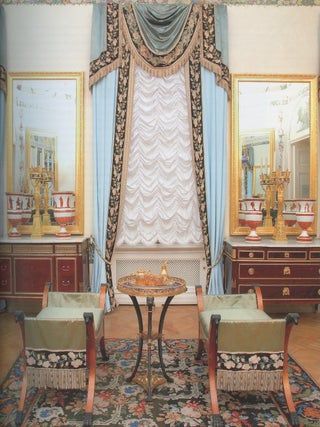 Gosudarstvennyi muzei-zapovednik Pavlovsk: Polnyi katalog kollektsii, tom IV, Tkani, vypusk 2, Dekorativnye vyshivki (State Museum- Preserve Pavlovsk: Complete Catalogue of the Collections, vol. IV, Textiles, vypusk 2, Decorative Embroidery)
