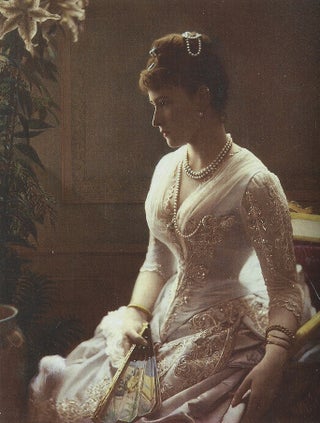 Gosudarstvennyi muzei-zapovednik Pavlovsk: Polnyi katalog kollektsii, tom IV, Tkani, vypusk 1, veera (State Museum-Preserve Pavlovsk: Complete Catalogue of the Collections, vol. IV , Textiles, vypusk 1, Fans), 5894680417
