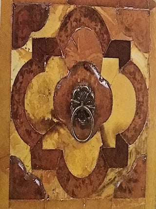 Khudozhestvennyi iantar’ XVII – nachala XX veka iz sobraniia Ekaterinskogo dvortsa-muzeia / Objets d’art in Amber from the Collection of the Catherine Palace Museum, 17th – Early 20th c.