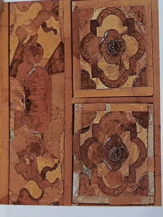 Khudozhestvennyi iantar’ XVII – nachala XX veka iz sobraniia Ekaterinskogo dvortsa-muzeia / Objets d’art in Amber from the Collection of the Catherine Palace Museum, 17th – Early 20th c.